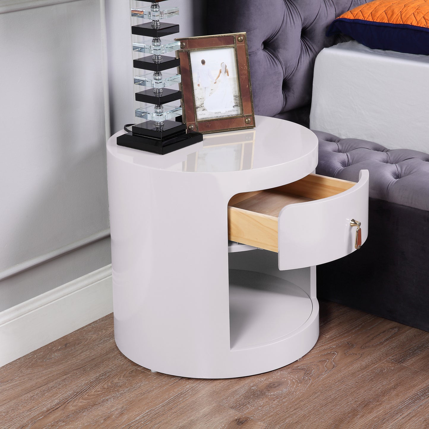 NS002IV Ivory Lacquer Plywood Night Stand
