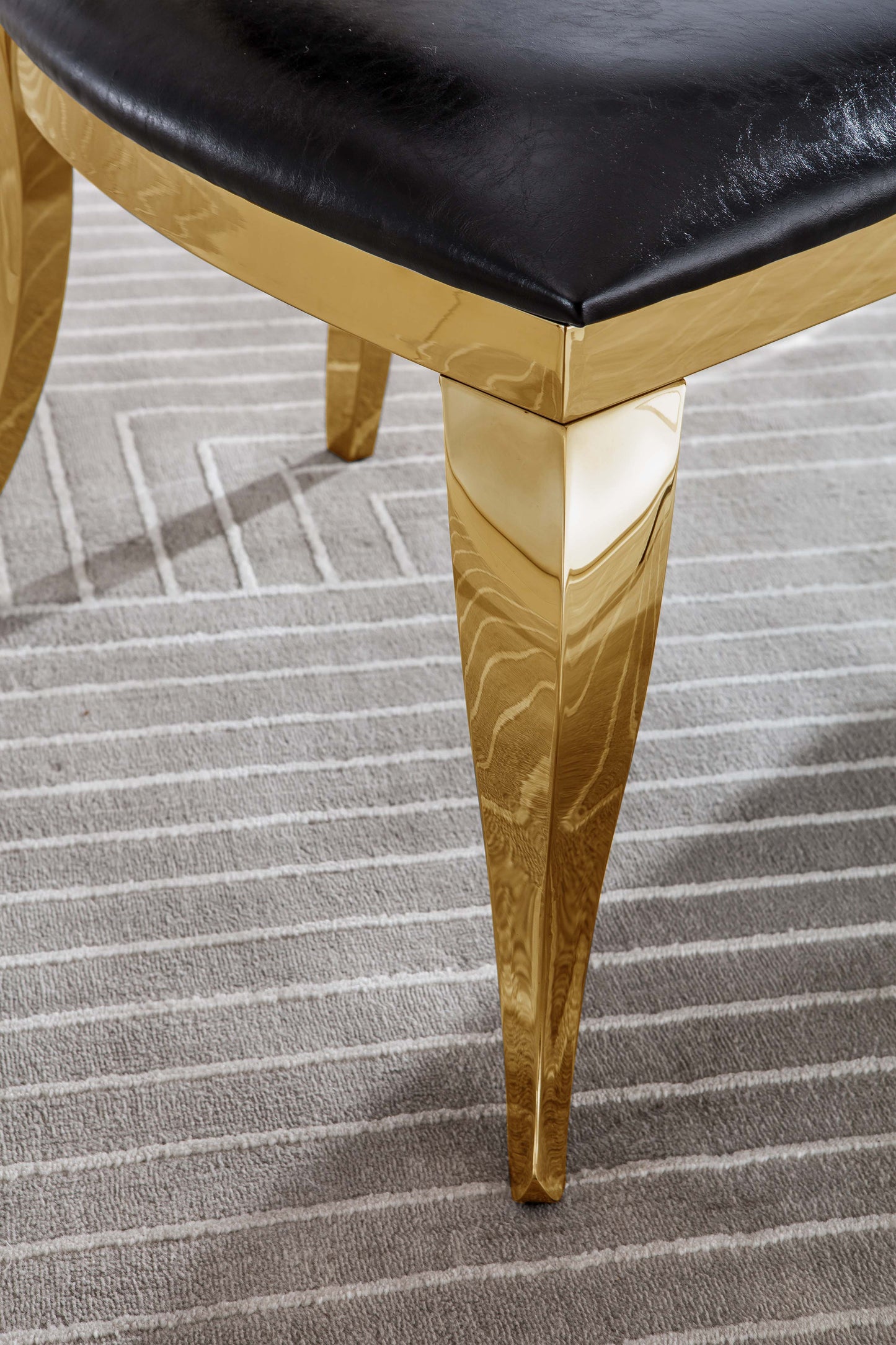 DCK68 Set of 2 Leatherette Dining Chair