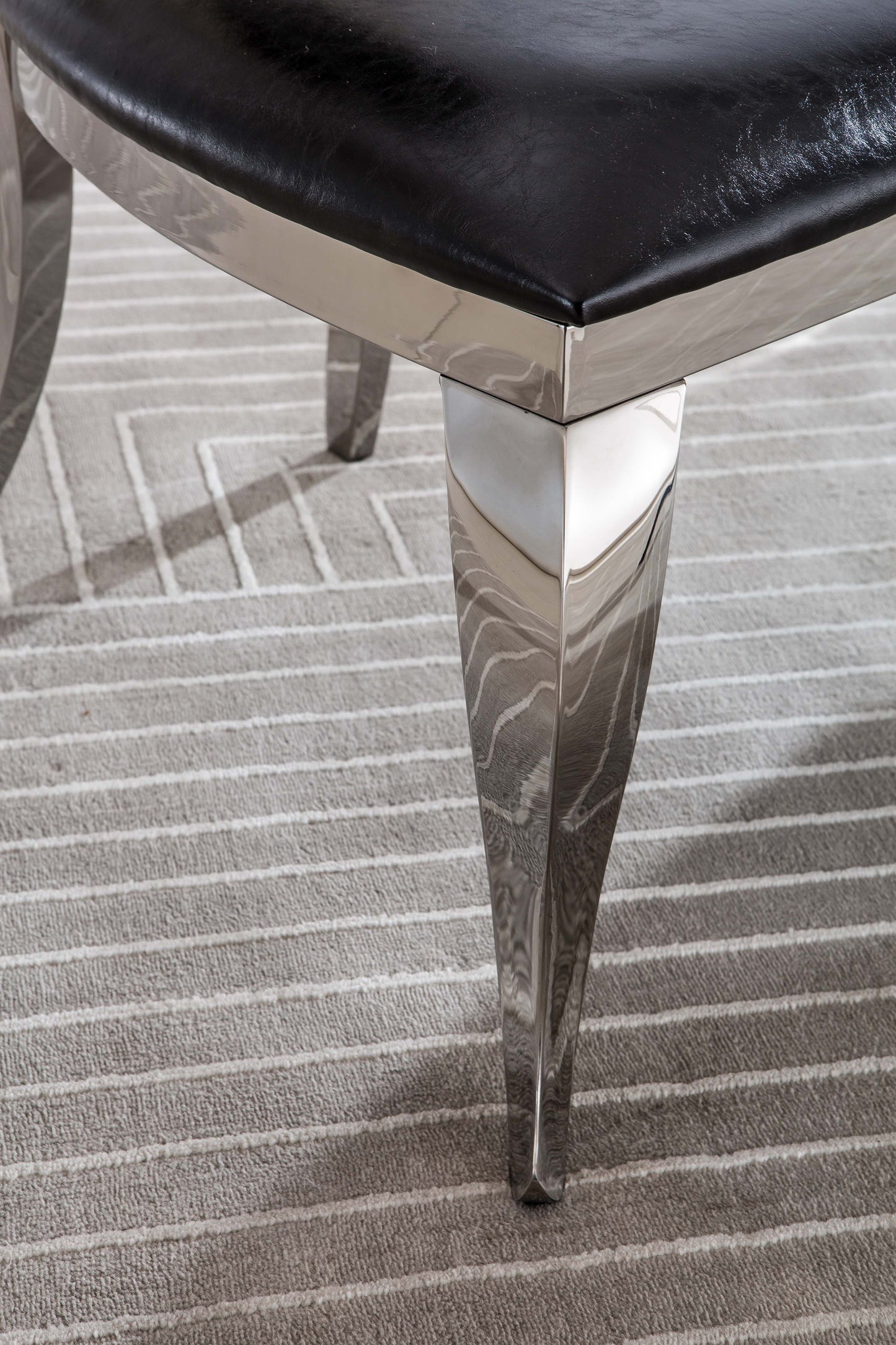 DCK68 Set of 2 Leatherette Dining Chair