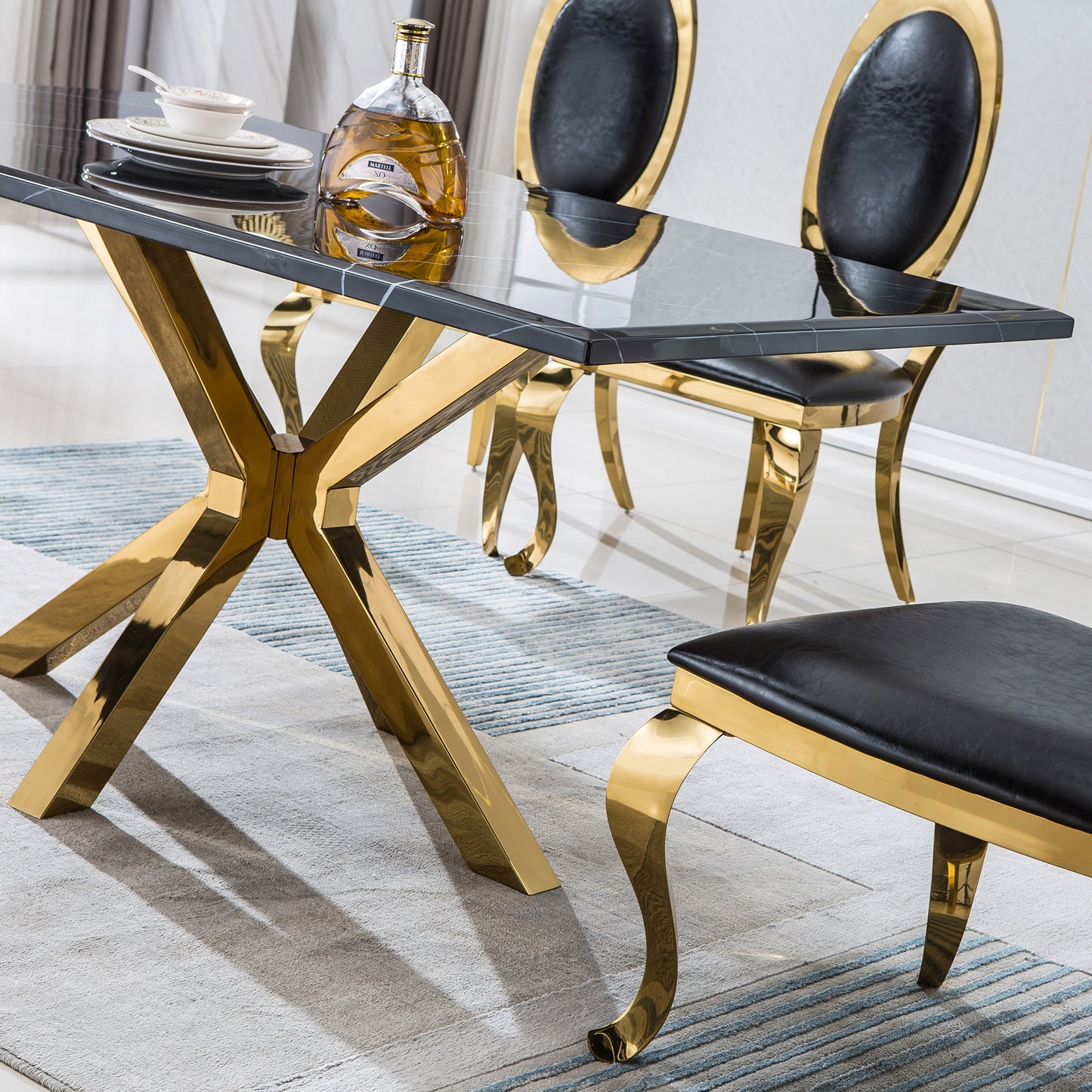 DT201 High-Quality Marble Top Dining Table with Gold/Silver Base
