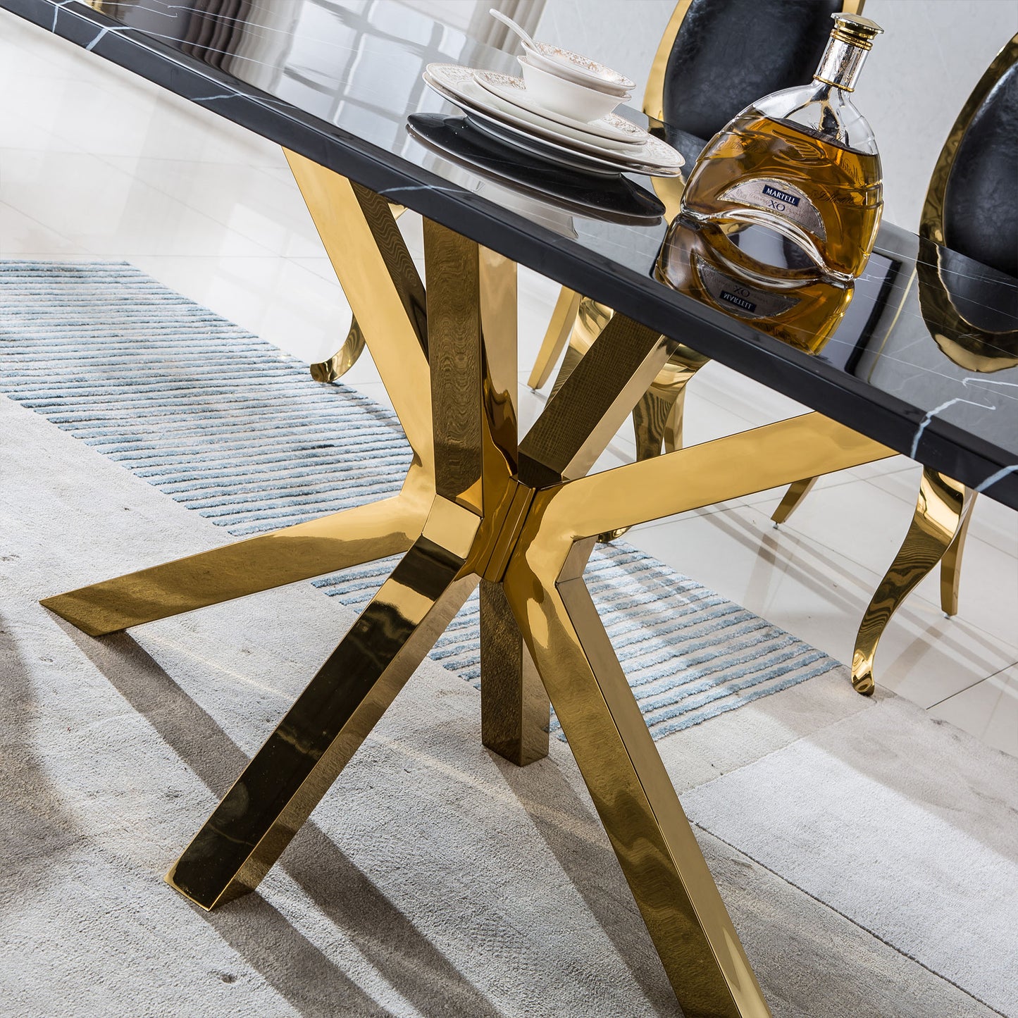 DT201 High-Quality Marble Top Dining Table with Gold/Silver Base
