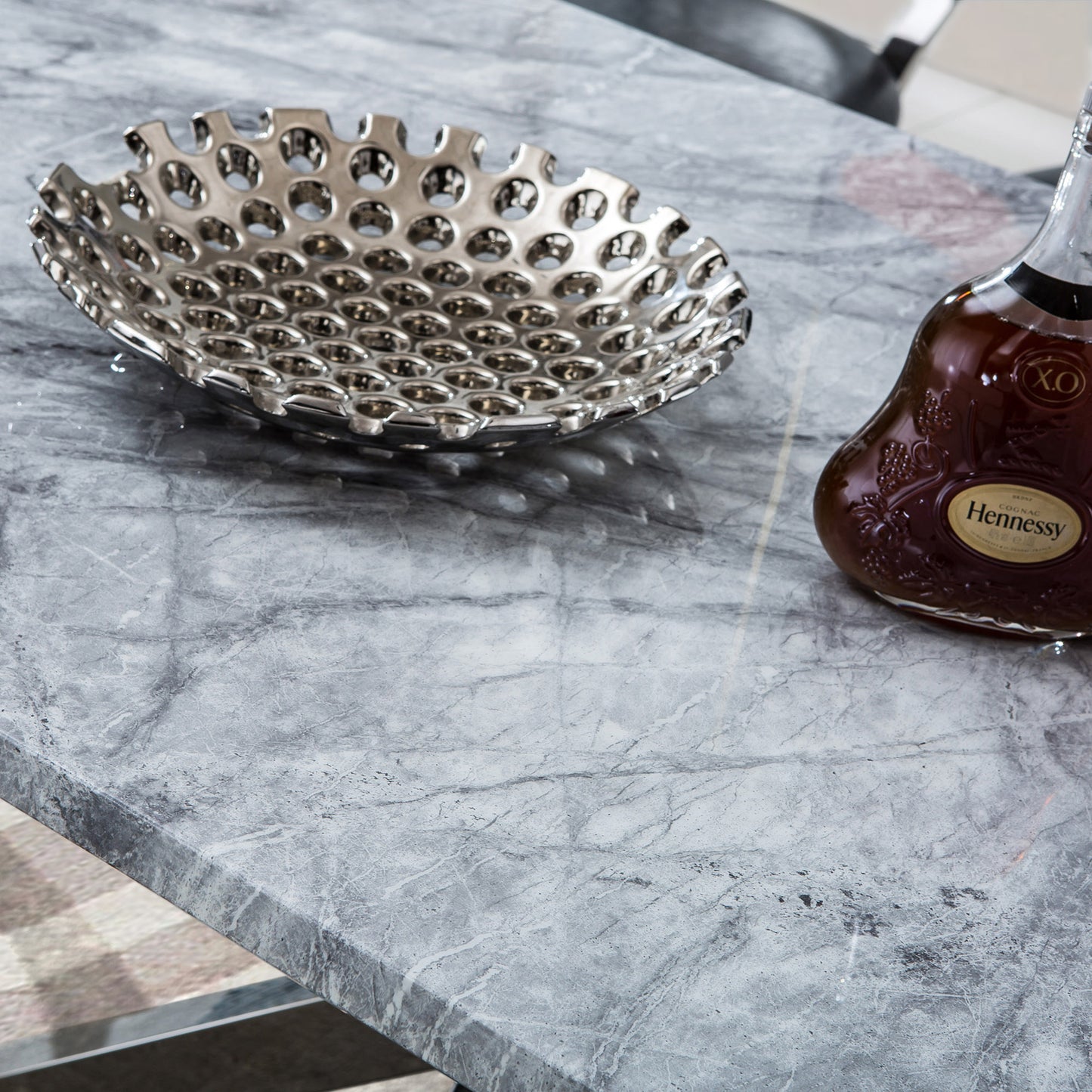 DT201 High-Quality Marble Top Dining Table with Gold/Silver Base