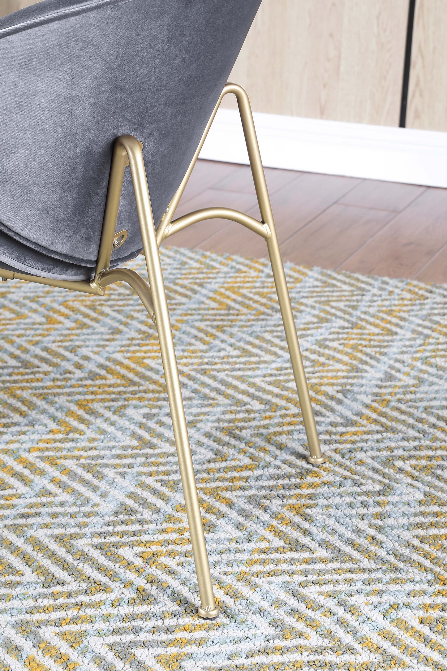 RC01 Set of 2 Velvet Barrel Chairs with Gold Metal Legs